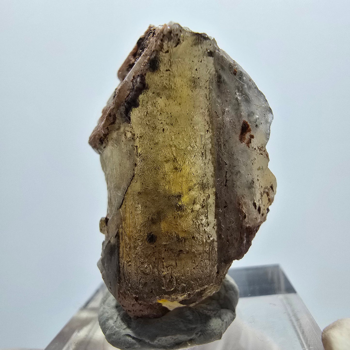 Cristal de barytine rare, jaune brunâtre, Brukkaros, Namibie, 35*20*17 mm 