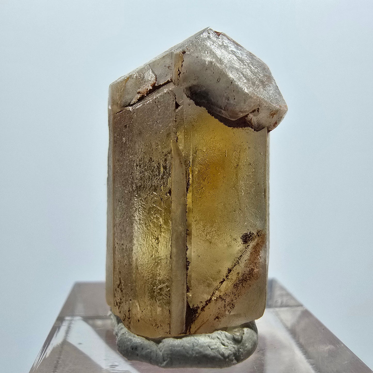 Cristal de barytine rare, jaune brunâtre, Brukkaros, Namibie, 30*18*19 mm 