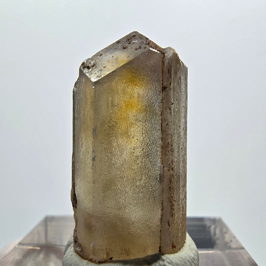 Cristal de barytine rare, jaune brunâtre, Brukkaros, Namibie, 24 x 14 x 12 mm 
