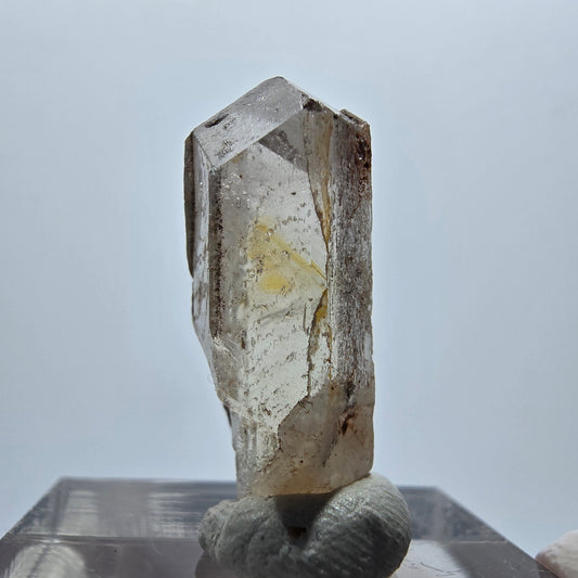 Cristal de barytine rare, jaune brunâtre, Brukkaros, Namibie, 25*9*9mm 