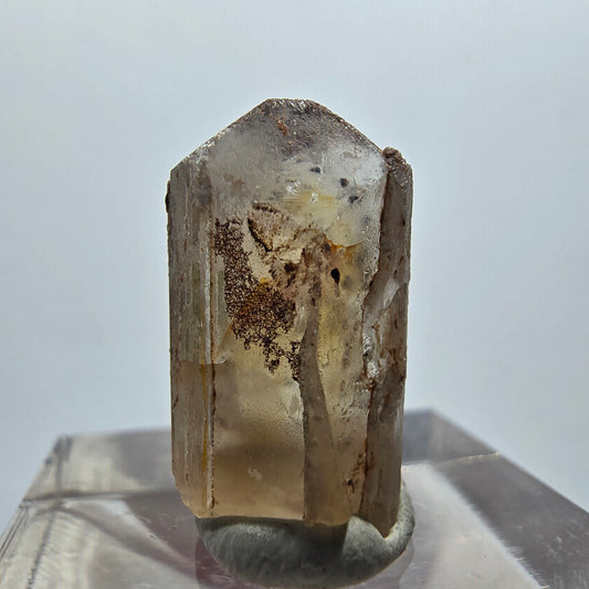 Cristal de barytine rare, jaune brunâtre, Brukkaros, Namibie, 20 x 11 x 10 mm 