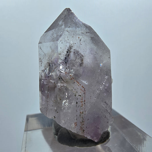 Pointe d'améthyste fantôme lémurienne de Goboboseb, Namibie 30*20*12 mm 