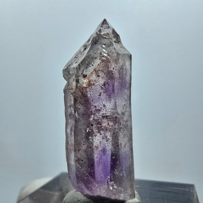 Klare Lemurian Phantom Amethyst Zepter Spitze Goboboseb, Namibia 27*10*9mm