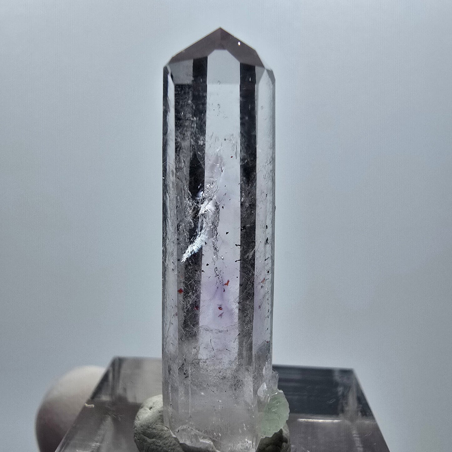 Harlekin Lemurian Phantom Amethyst mit Prehnit Streep Mine Goboboseb Namibia 34*10*9mm