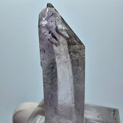 Klare Lemurian Phantom Amethyst Zepter Spitze Goboboseb, Namibia 34*11*8mm