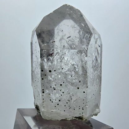 Quartz arlequin Enhydro avec épidote, 3 bulles (grandes) Gobo de mine Streep. Namibie 58*49*28mm 