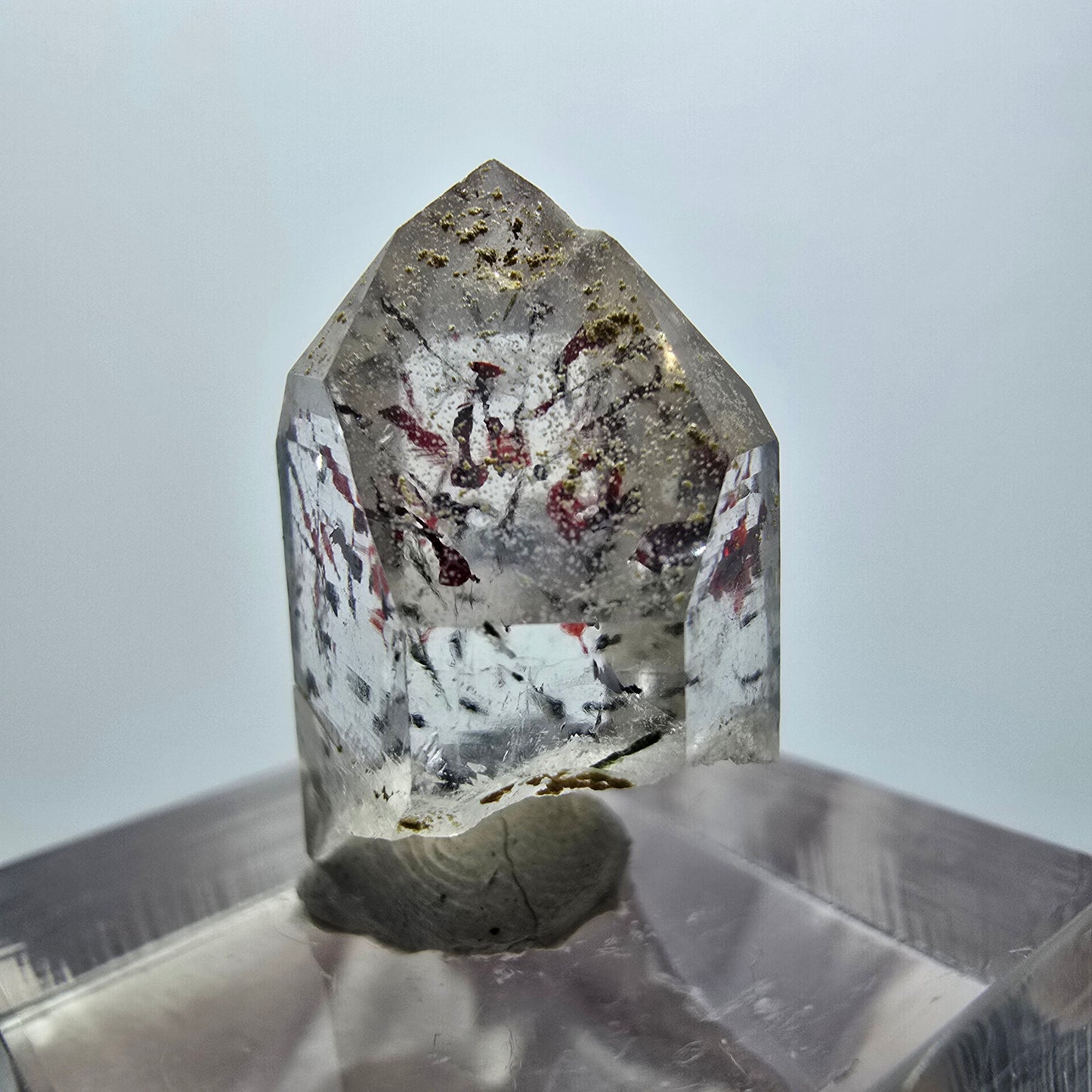 Pointe de quartz fantôme lémurien arlequin, mine de Streep, Goboboseb, Namibie, 22 x 18 x 11 mm 