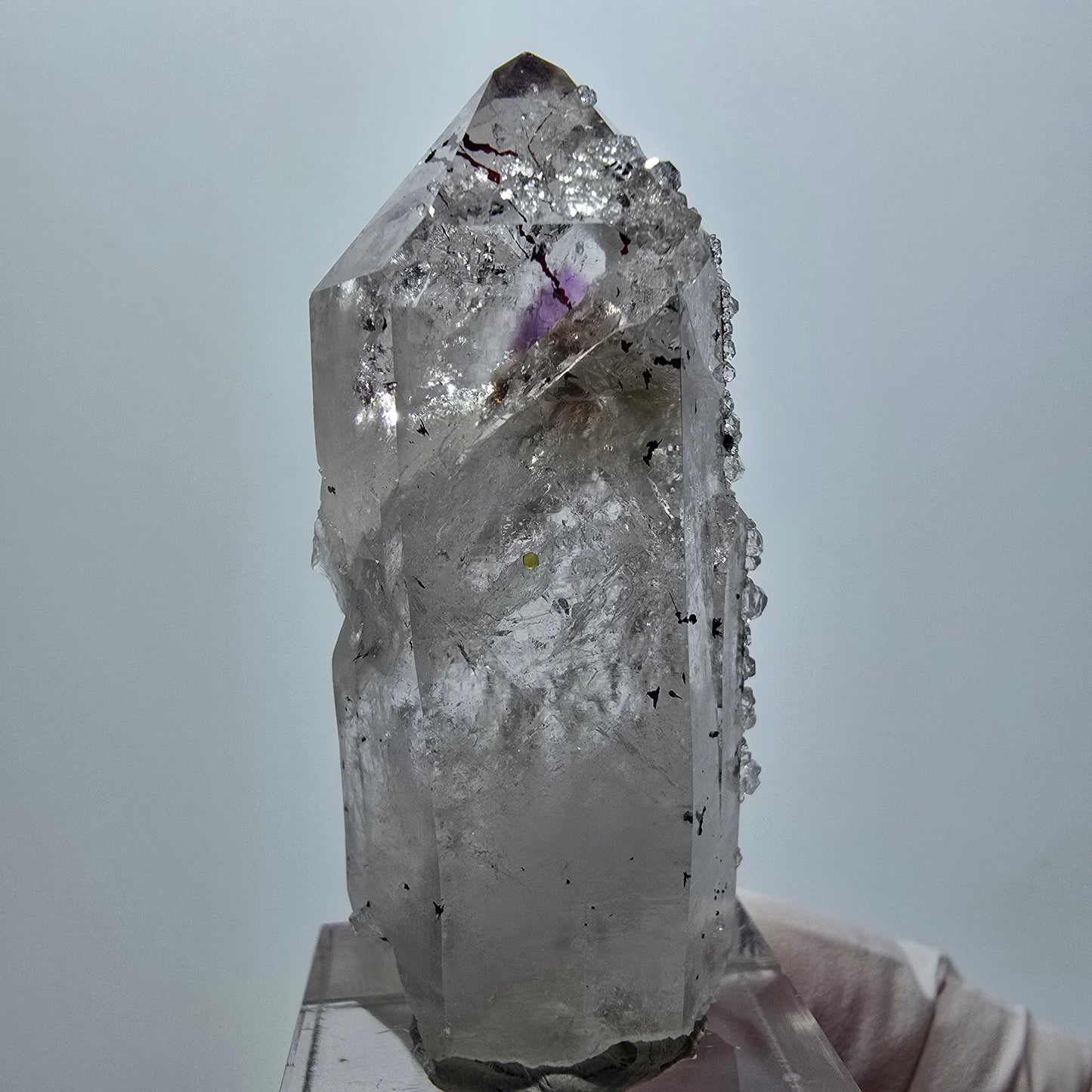 Améthyste fantôme lémurienne arlequin avec stries d'analcim, mine de Goboboseb, Namibie, 53 x 24 x 20 mm 