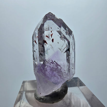 Harlequin Lémurien Fantôme Améthyste Dentelle Streep Mine Goboboseb Namibie 30*16*12mm 