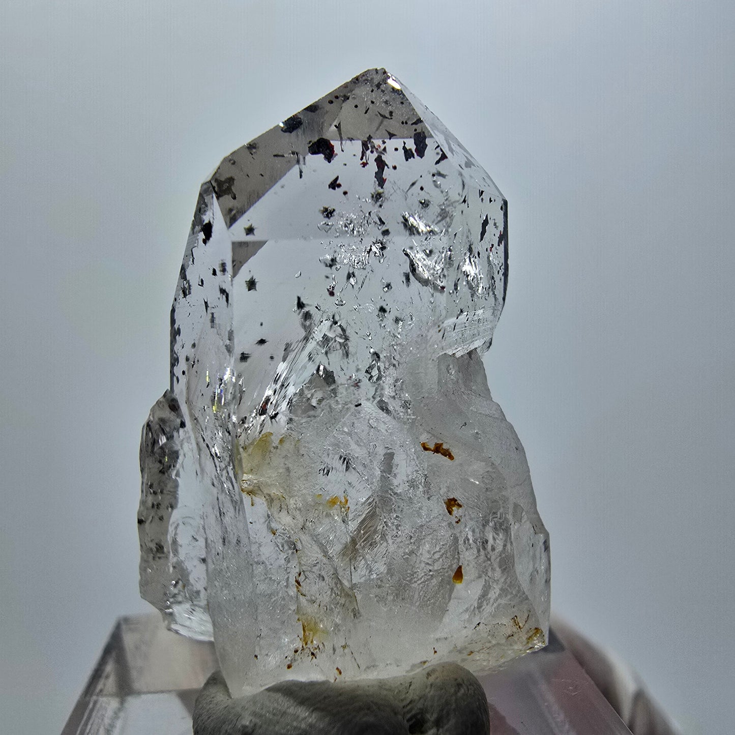 Harlekin Phantom Quarz mit Epidot Streep Mine Goboboseb Namibia 33*22*12mm