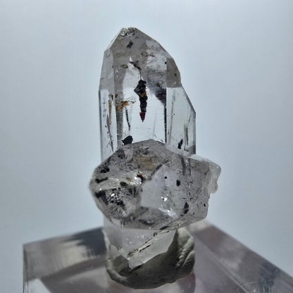 Harlekin Phantom Quarz mit Epidot Streep Mine Goboboseb Namibia 28*19*17mm