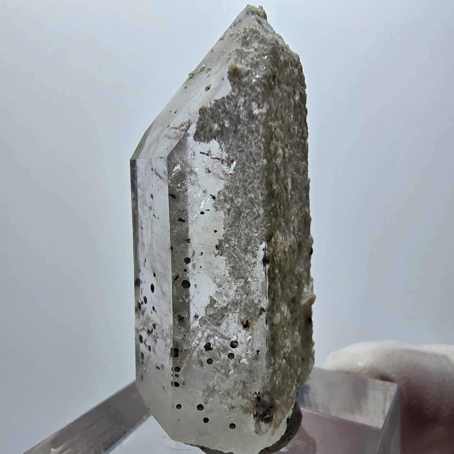 Améthyste fantôme arlequin, pointe Streep Mine Goboboseb Namibie 40*19*14mm 