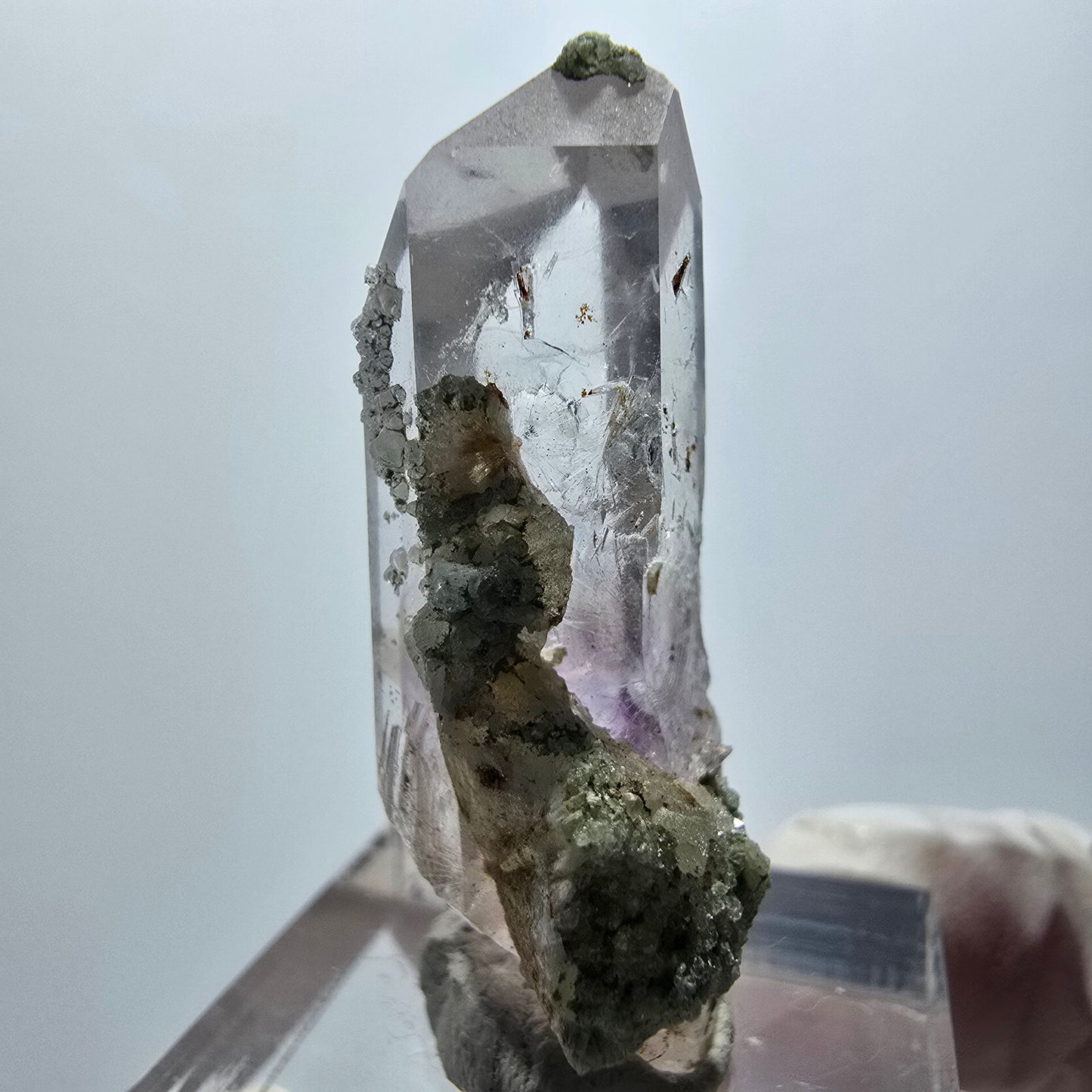 Phantom Amethyst mit Analcim, Prehnit Streep Mine Goboboseb Namibia 37*17*13mm