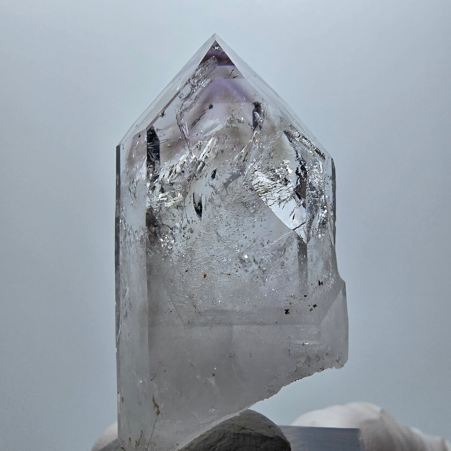 Enhydro Phantom Amethyst mit Hämatit, 1x Blase Streep Mine Goboboseb Namibia 44*23*15mm