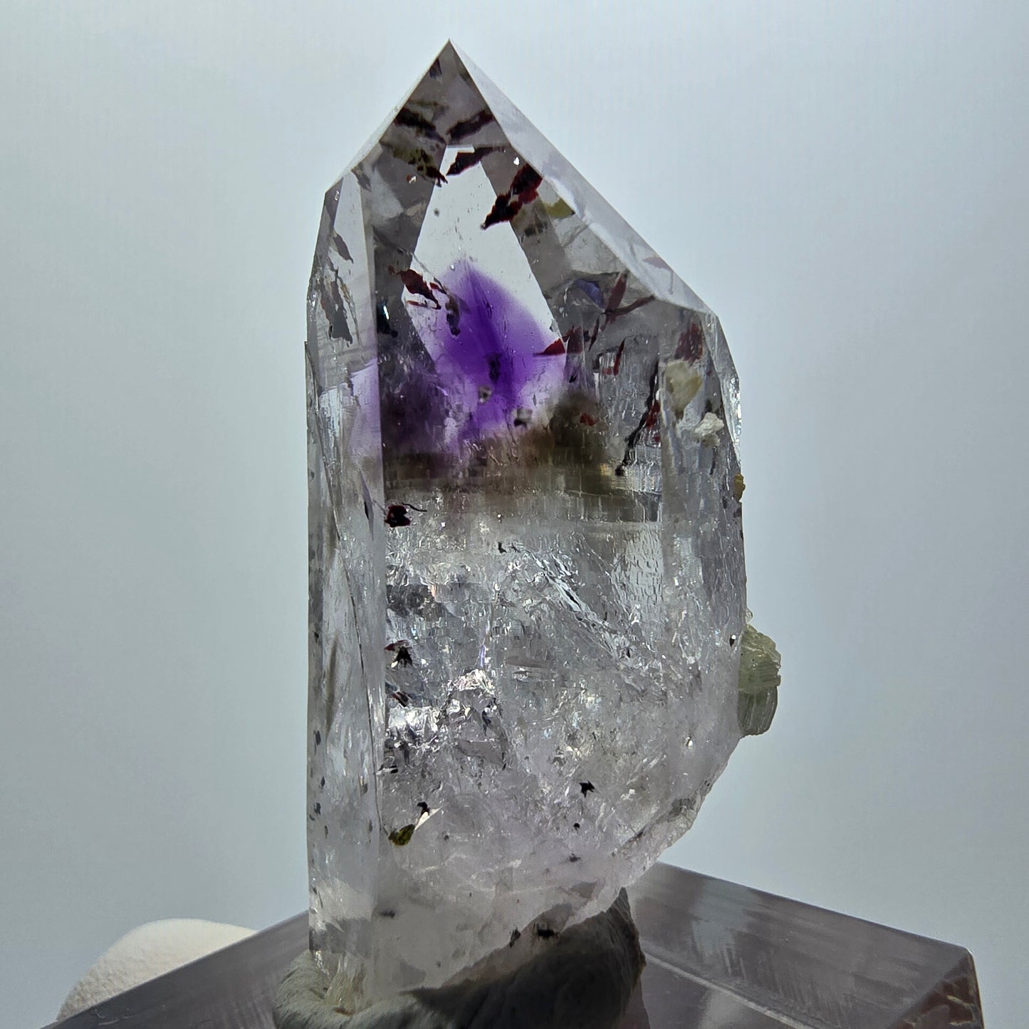 Enhydro Harlekin Phantom Amethyst, Prehnit, Epidot Streep Mine Gobo. Namibia 40*17*21mm