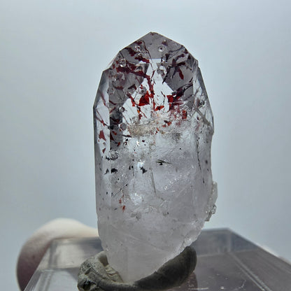 Harlekin Phantom Quarz mit Analcim Streep Mine Goboboseb Namibia 25*14*9mm