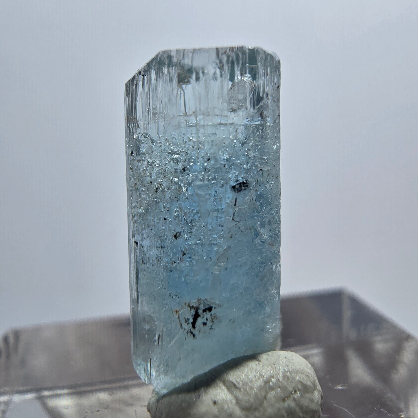 Sehr klarer Aquamarin X Kristall, blau Erongo, Namibia 18*8*7mm