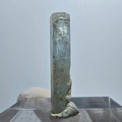 Sehr klarer Aquamarin X Kristall, blau Erongo, Namibia 21*5*4mm