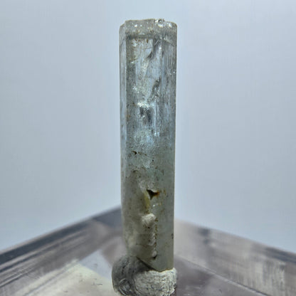 Sehr klarer Aquamarin X Kristall, blau Erongo, Namibia 21*5*4mm