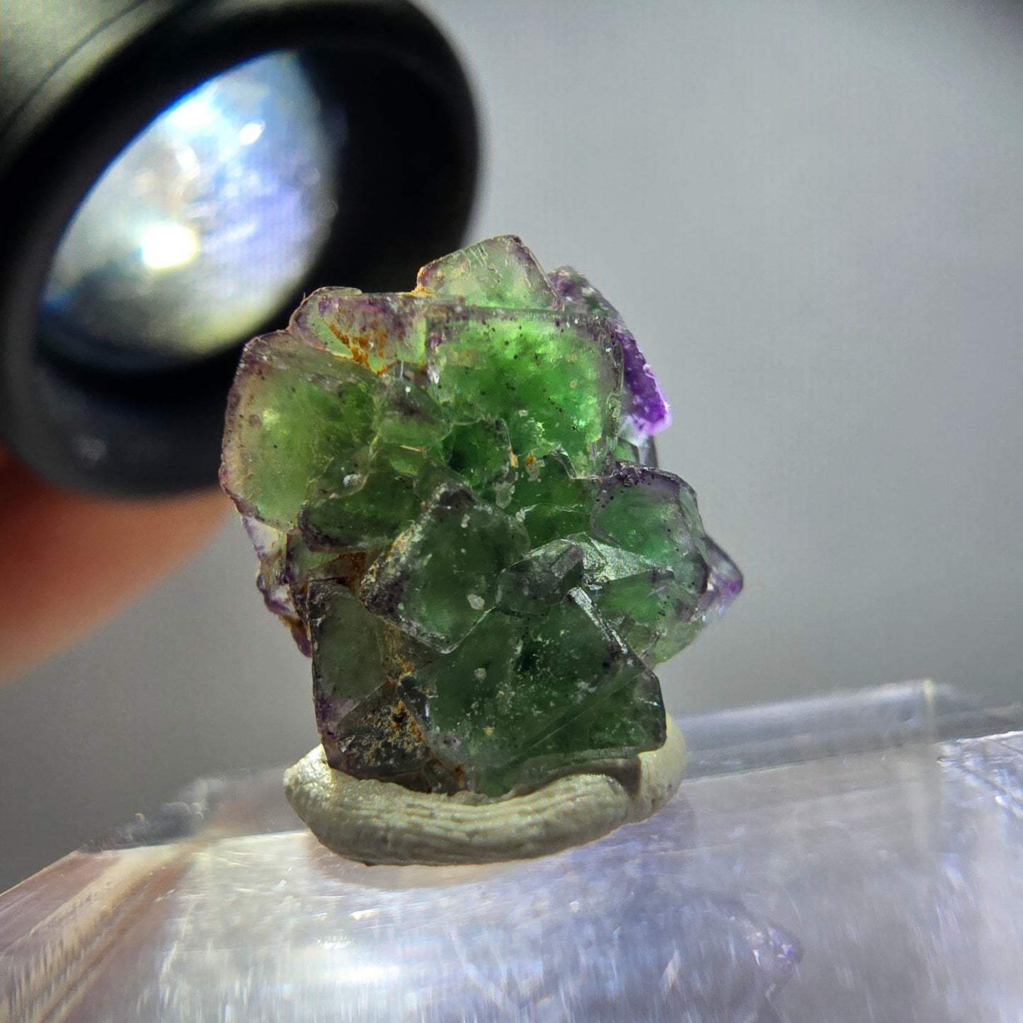 Sehr klare Phantom Fluorit Würfel, zonal Schörl Turmalin Stufe Erongo, Namibia 17*14*12mm