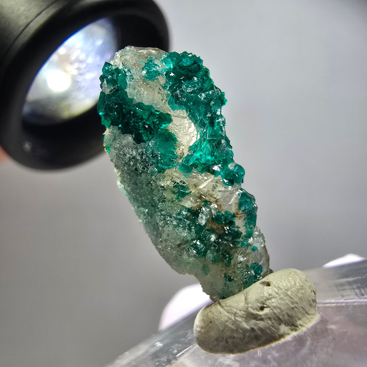 Seltene Dioptas xx auf Calcit XX Stufe Tsumeb Mine, Namibia 24*14*10mm