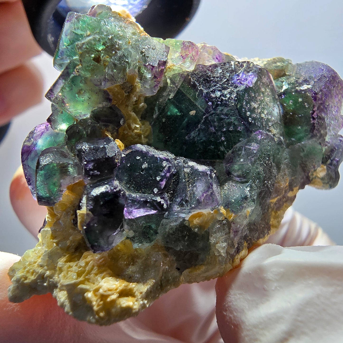 Cube de fluorite fantôme, hexagonal, spécimen de muscovite d'Erongo, Namibie 49*34*36 mm 