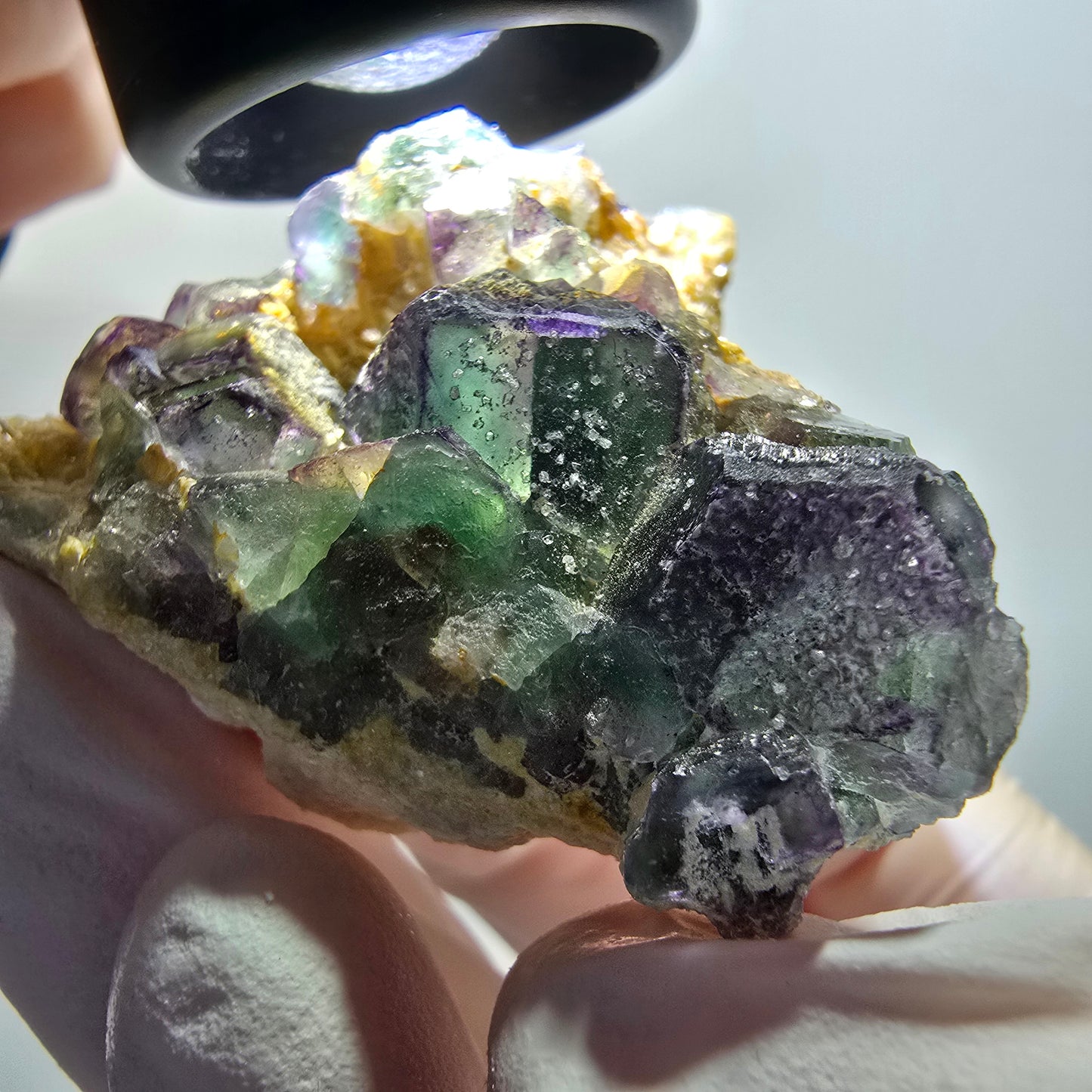 Cube de fluorite fantôme, hexagonal, spécimen de muscovite d'Erongo, Namibie 49*34*36 mm 
