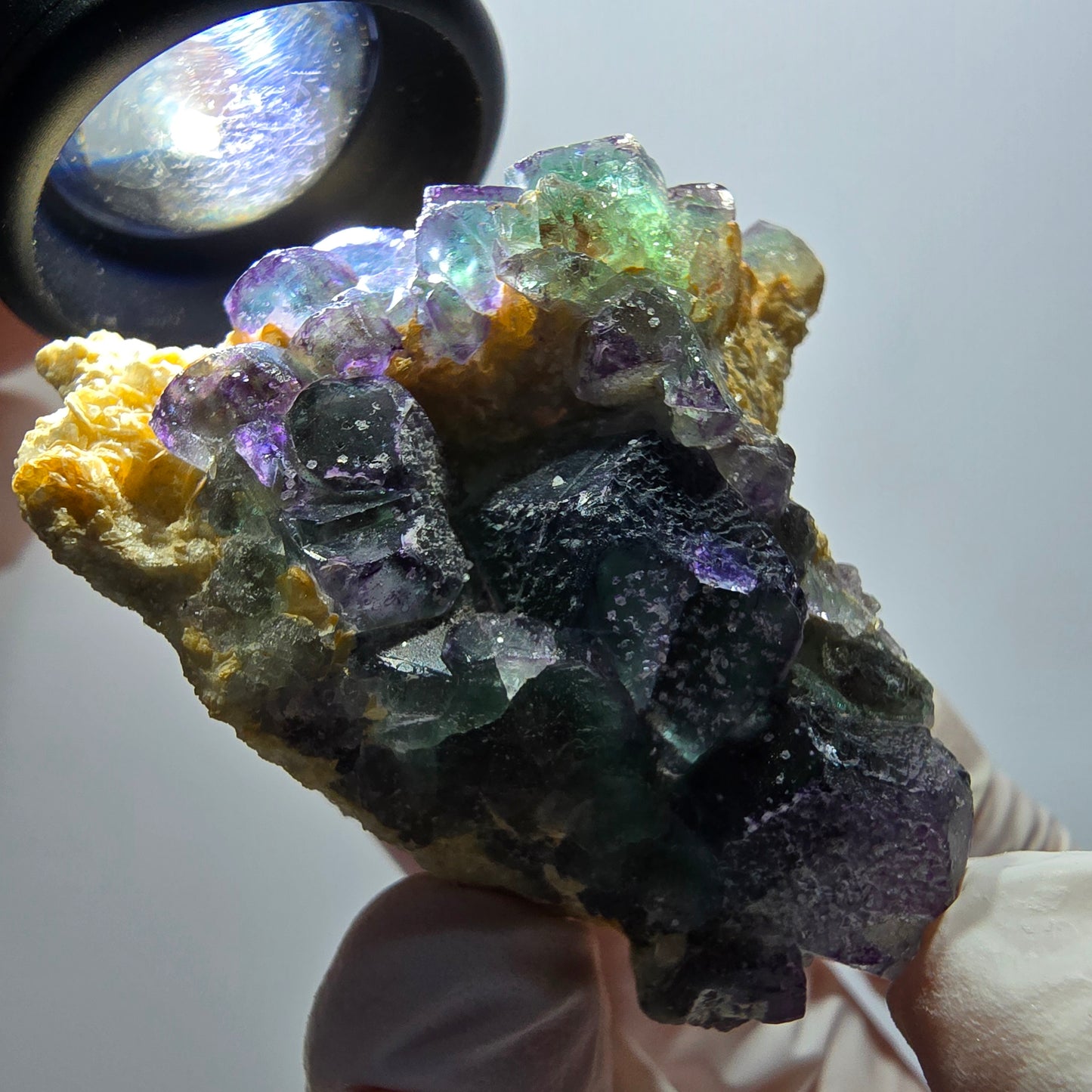 Cube de fluorite fantôme, hexagonal, spécimen de muscovite d'Erongo, Namibie 49*34*36 mm 