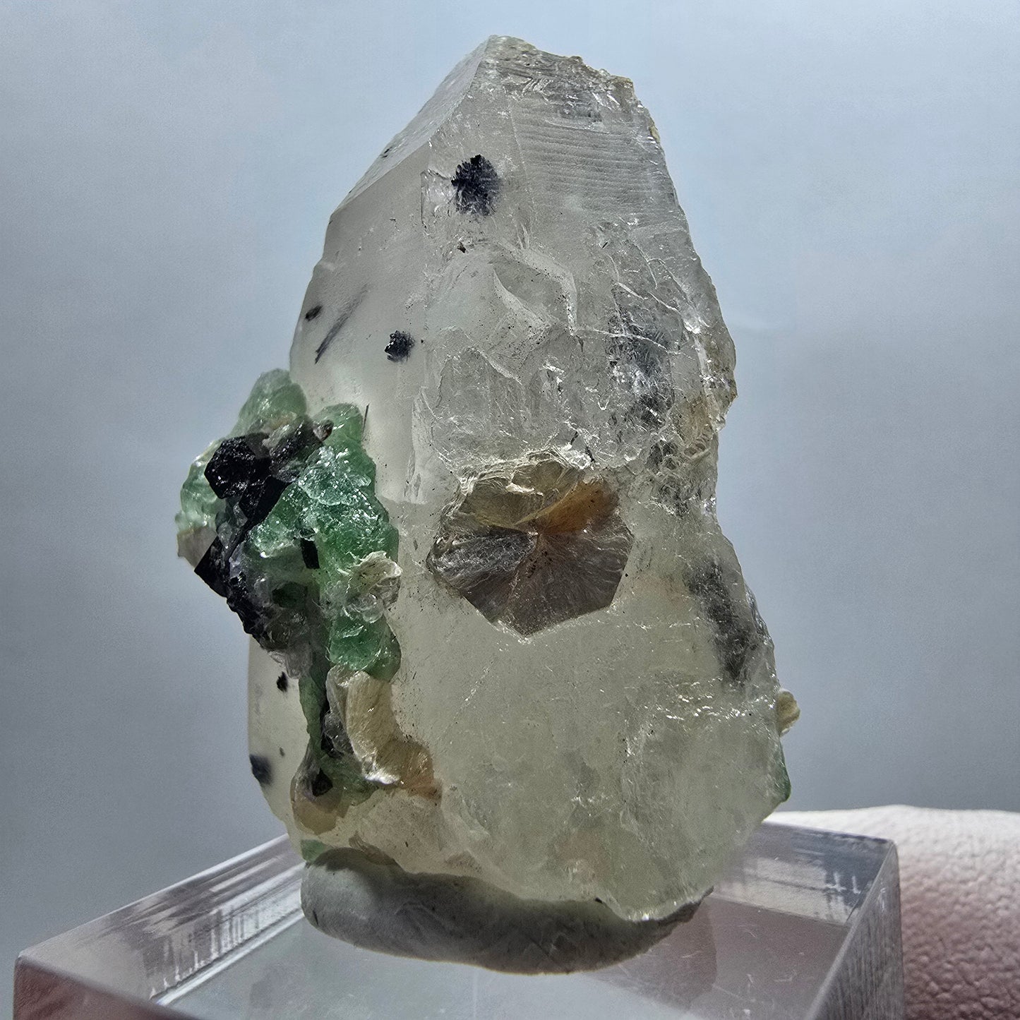 Phantom Fluorit, Rauchquarz, Schörl Turmalin, Muskovit, Hyalit Erongo, Namibia 39*30*17mm