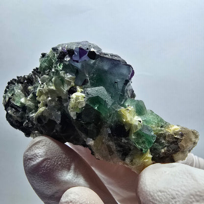 Phantom Fluorit Würfel, Schörl Turmalin, Muskovit Stufe Erongo, Namibia 62*32*30mm