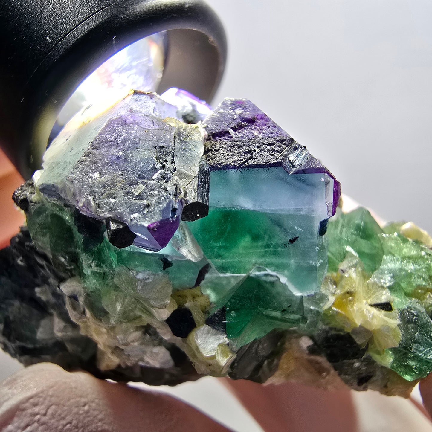 Phantom Fluorit Würfel, Schörl Turmalin, Muskovit Stufe Erongo, Namibia 62*32*30mm