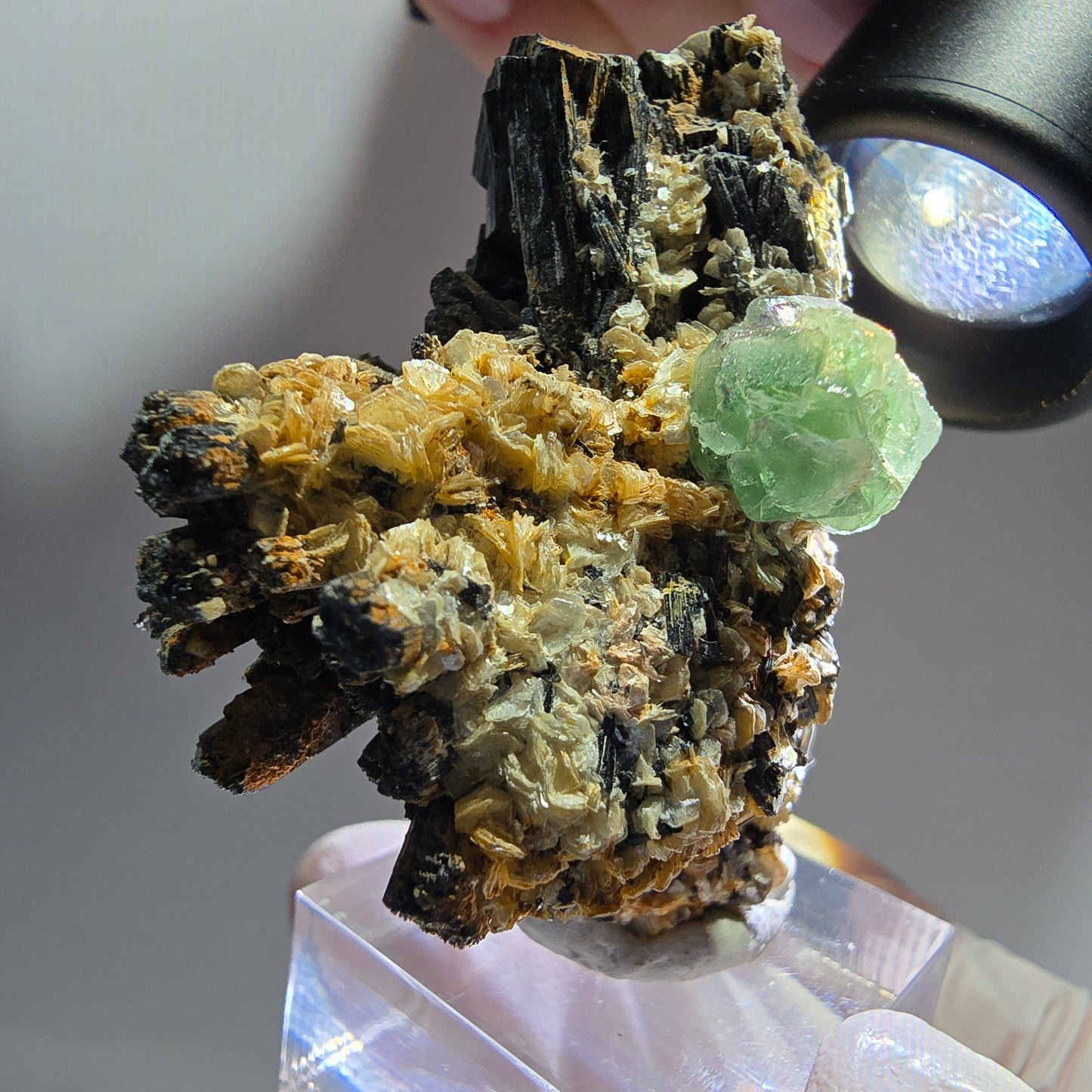 Phantom Phantom Fluorit Würfel, Muskovit, Schörl Turmalin Stufe Erongo, Namibia 51*42*29mm