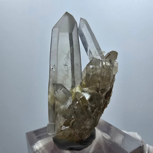 Rare phantom fluorite, smoky quartz, muscovite specimen from Erongo, Namibia, 40*25*25mm 