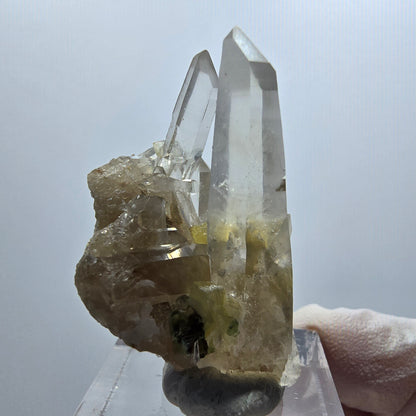 Spécimen rare de fluorite fantôme, quartz fumé et muscovite provenant d'Erongo, Namibie, 40 x 25 x 25 mm 