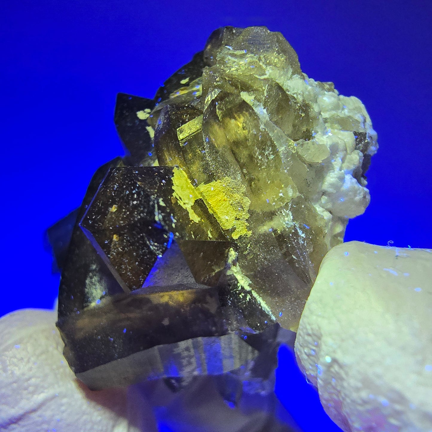 Rare spécimen d'orthose en quartz fumé à squelette fantôme transparent, Erongo, Namibie, 38*36*26 mm 