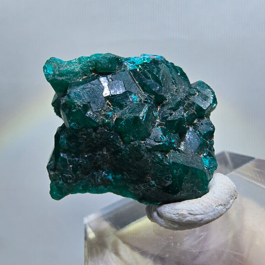 Seltene Dioptas XX Stufe, grün Republik Kongo 26*25*9mm