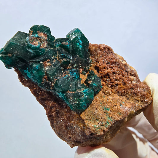 Seltene Dioptas auf Matrix Stufe, grün Republik Kongo 44*28*17mm