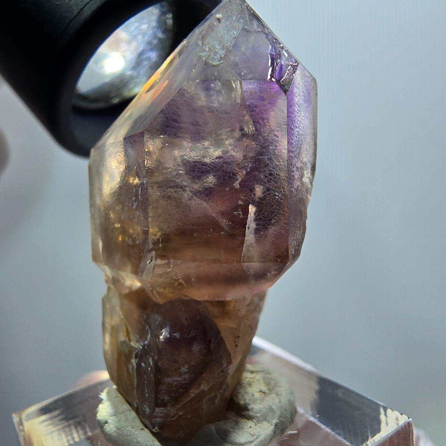 Pointe de sceptre en améthyste fantôme squelette rare, Goboboseb, Namibie, 40 x 23 x 19 mm 