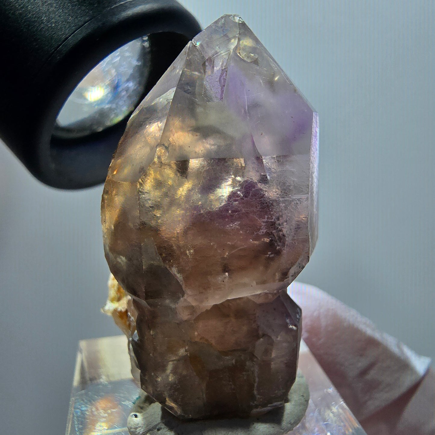 Pointe de sceptre en améthyste fantôme squelette rare, Goboboseb, Namibie, 40 x 23 x 19 mm 