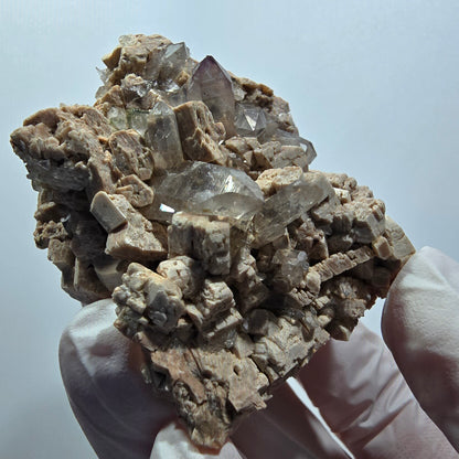 Sceptre rare en améthyste fantôme sur matrice, Goboboseb, Namibie, 56 x 45 x 31 mm 