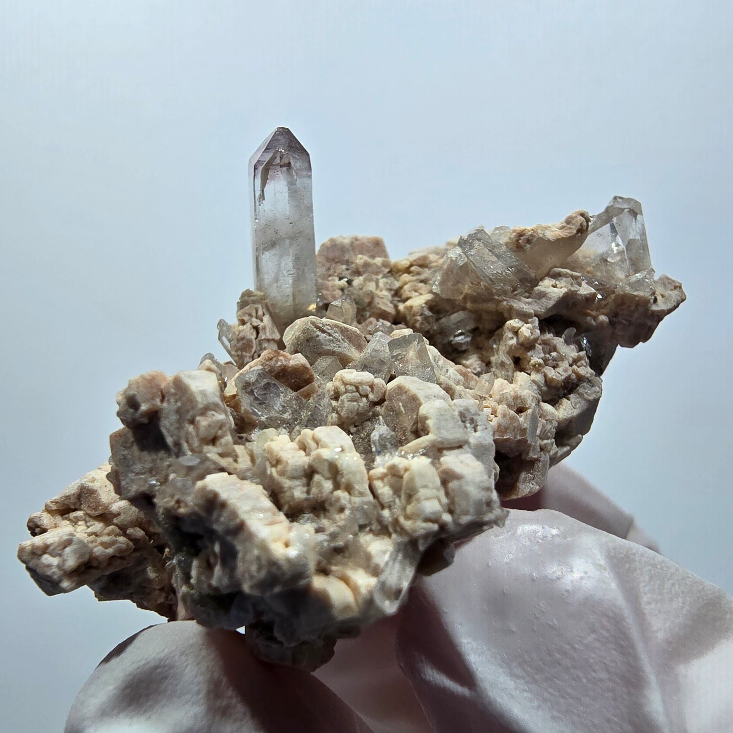 Seltene Phantom Amethyst Zepter auf Matrix Goboboseb, Namibia 47*32*31mm