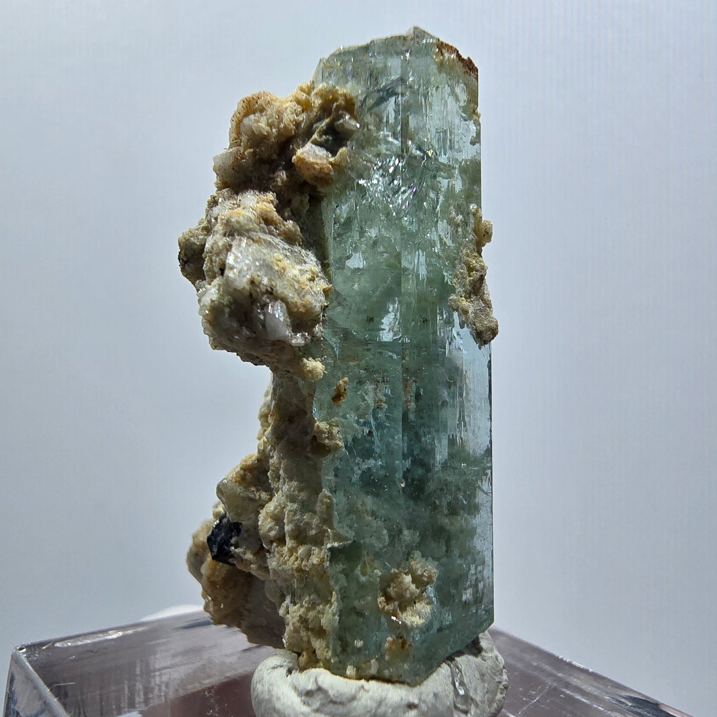 Klare Aquamarin, Schörl Turmalin, Orthoklas Stufe Erongo, Namibia 34*19*15mm