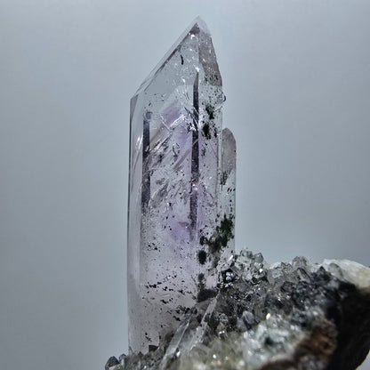 Enhydro Phantom Amethyst, Hämatit auf Matrix 1x Blase Streep Mine Gob. Namibia 67*43*47mm