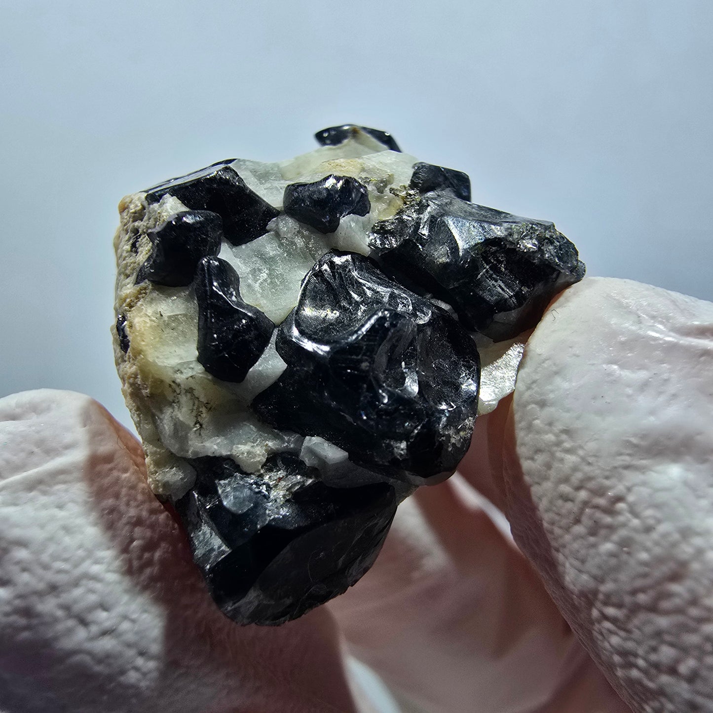 Rare Franklinite, Spinel, Quartz Specimen, New Jersey, Franklin, USA, 28*23*17mm 