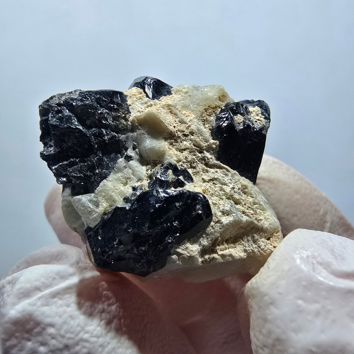 Rare Franklinite, Spinel, Quartz Specimen, New Jersey, Franklin, USA, 28*23*17mm 