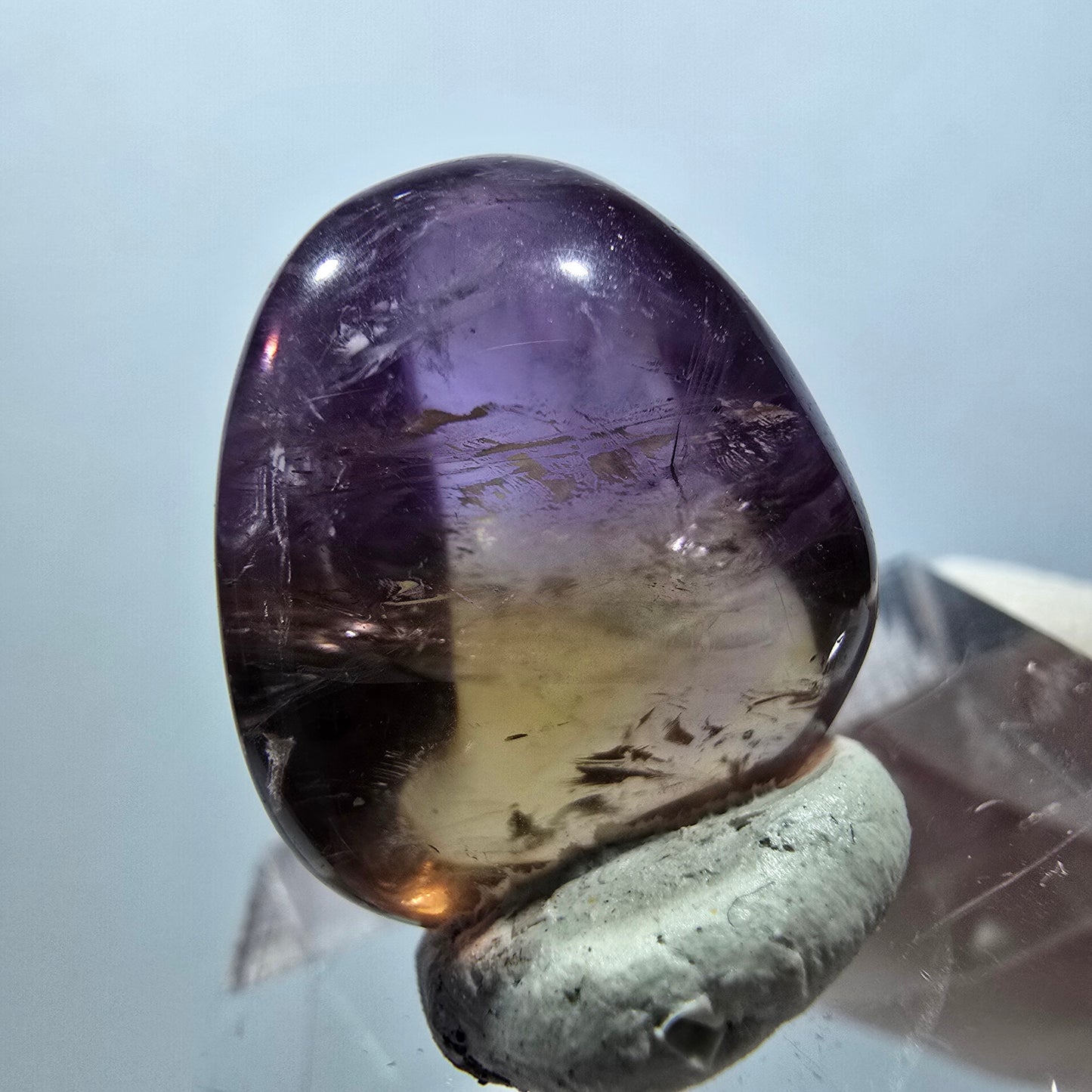 Seltener klarer echter Ametrin Kristall, poliert Brasilien 19*16*11mm