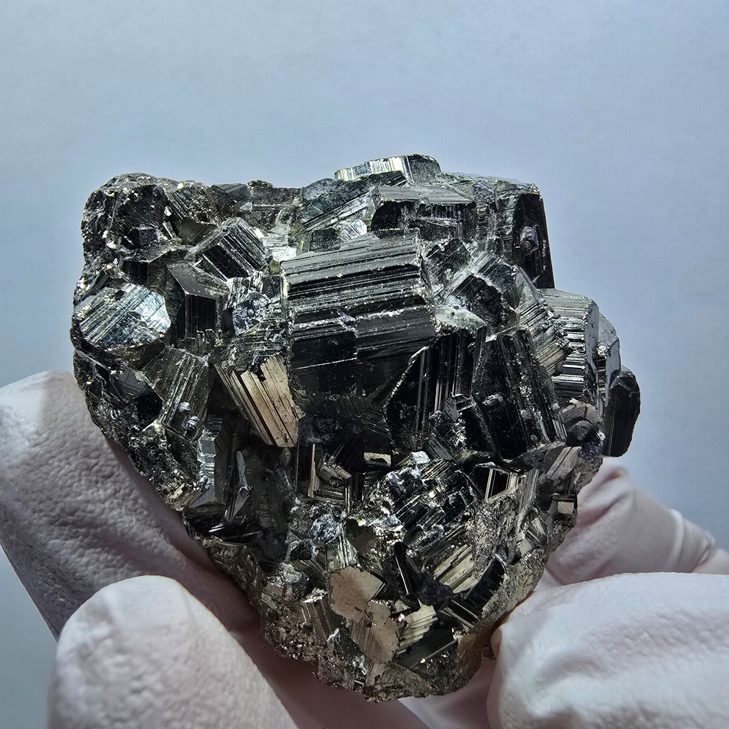 Spécimen rare de pyrite XX du Pérou, 49 x 46 x 35 mm 