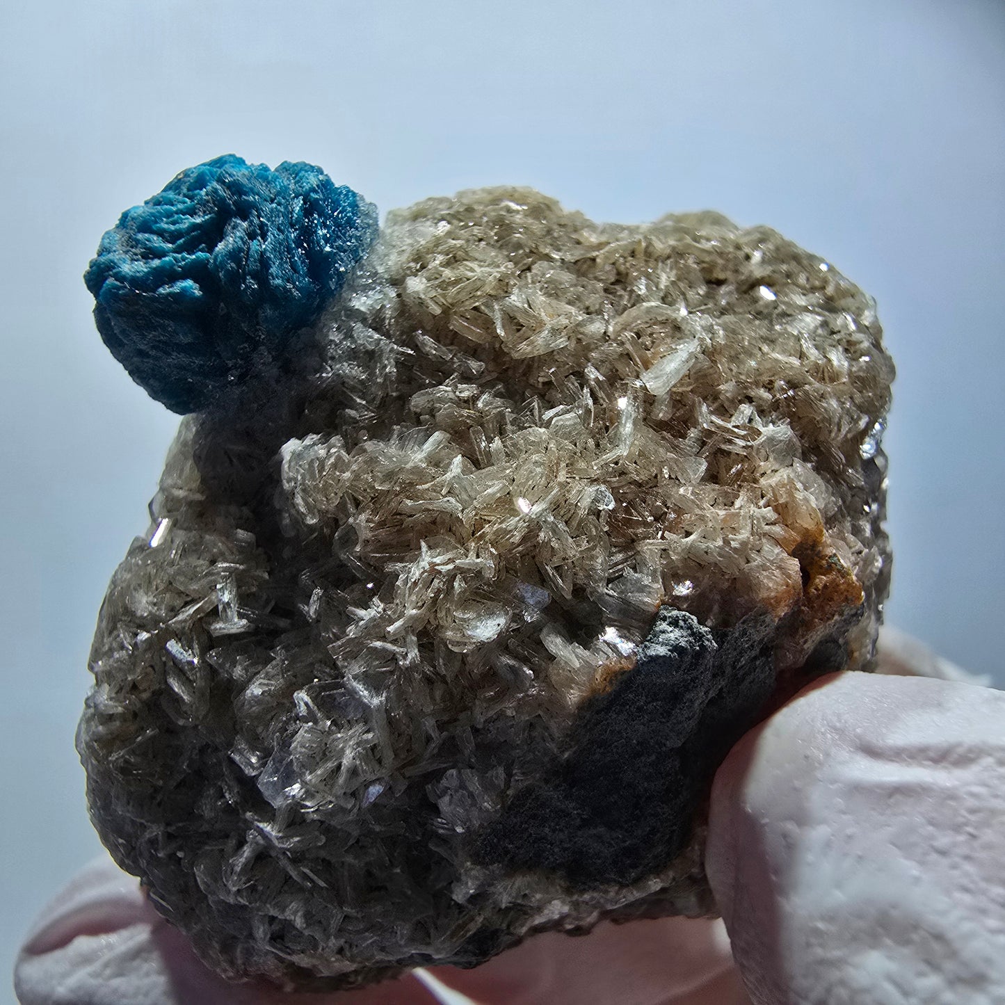 Rare cavansite on matrix, Wagholi, Poona, Maharashtra, India, 47*36*29mm 