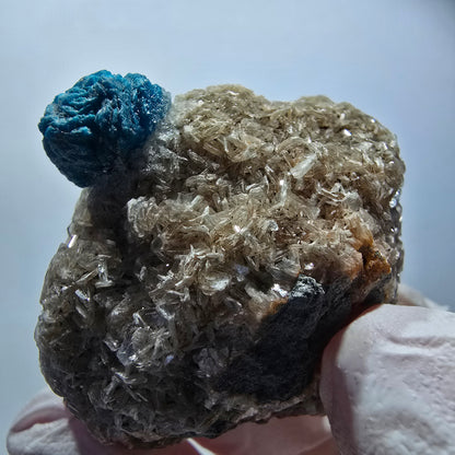 Rare cavansite on matrix, Wagholi, Poona, Maharashtra, India, 47*36*29mm 