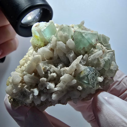 Seltene Phantom Fluorit Würfel, Quarz Stufe Brandberg, Namibia 76*57*40mm